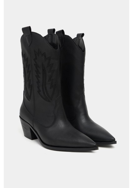 Murphy Siyah Mat Sivri Burun Nakış Detay Kalın Topuklu Kadın Bot modelleri