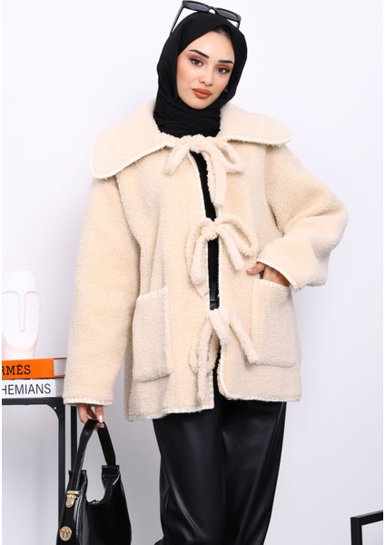 Bej Bağlama Detaylı Cepli Peluş Kürk Kaban modelleri
