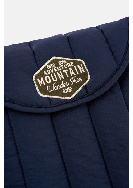 Mountain Wanderer Puffer Laptop Case - Lacivert fiyatları