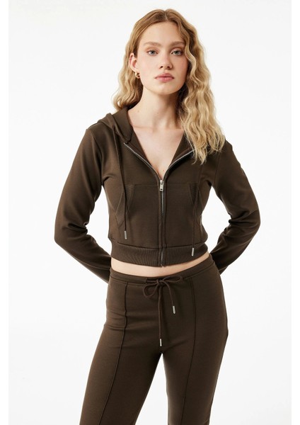 Kadın Pamuklu Cepli Uzun Kollu Fermuarlı Kapüşonlu Crop Sweatshirt 6WAK10025EK