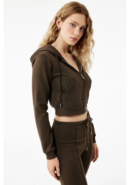 Kadın Pamuklu Cepli Uzun Kollu Fermuarlı Kapüşonlu Crop Sweatshirt 6WAK10025EK modelleri