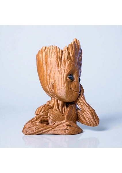 Groot Ağaç Figür Saksı & Dekoratif Obje – Sevimli Tasarım | Kalemlik Olarak Kullanılabilir | Kabuk Factory Üretimi modelleri