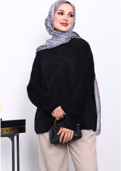 Siyah Bisiklet Yaka Desenli Angora Yumoş Triko Kazak modelleri