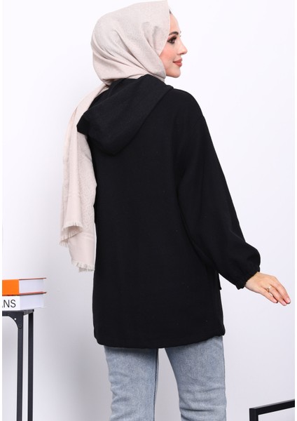 Siyah Kapüşonlu Düğmeli İnce Kaşe Ceket fırsatları