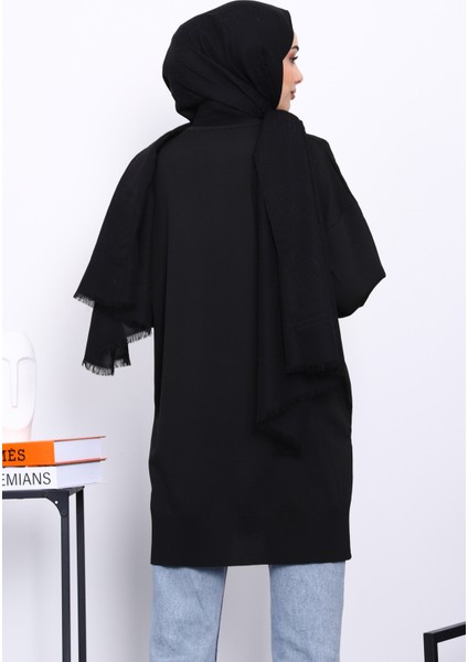 Siyah Kazayağı Desenli Soğuk İplik Triko Tunik fırsatları