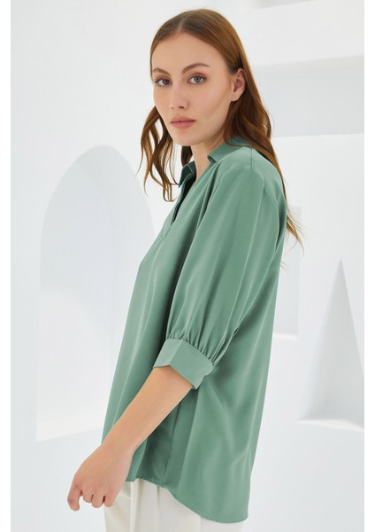 Kadın Bdart Polo Yaka Bol Kesim Üç Çeyrek Kol Bluz Çam Yeşili fiyatları