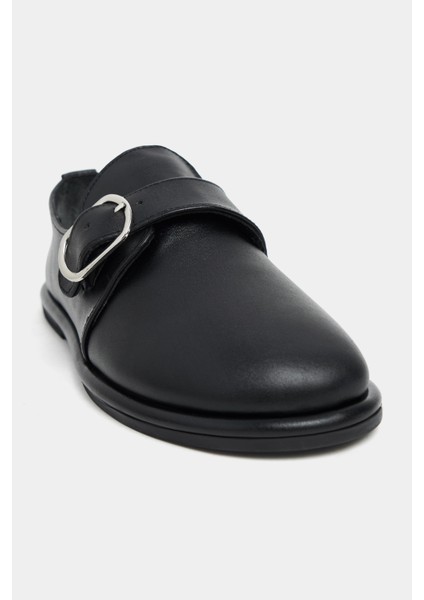 Cyrus Siyah Hakiki Mat Deri Toka Detaylı Düz Taban Kadın Ayakkabı fırsatları