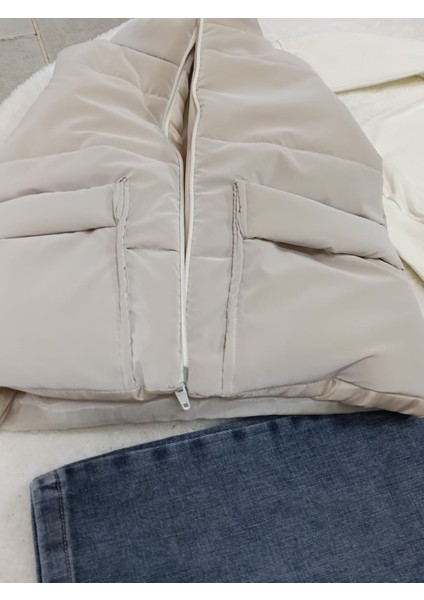 Kız Çocuk Şişme Yelekli Badili Kot Pantolonlu 3'lü Takım fırsatları