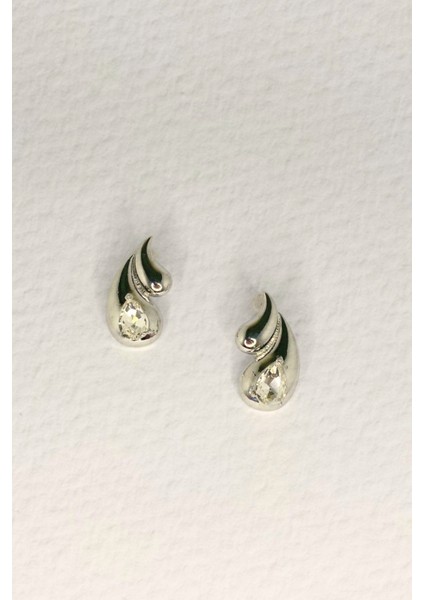 Zirkon Taşlı Gümüş Renkli Çelik Küpe