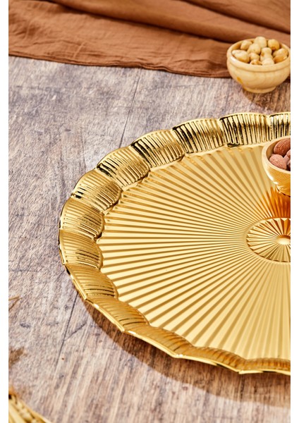 35 cm Gold Tepsi – Parlak Yüzeyli Şık Servis ve Sunum Tepsisi