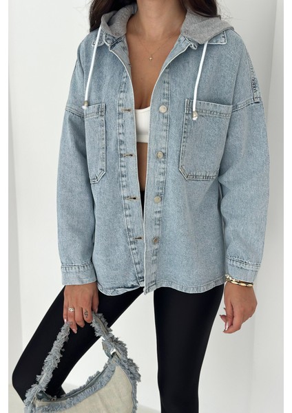 Kadın Kapüşonlu Denim Ceket – Sportif & Sokak Stili fiyatları