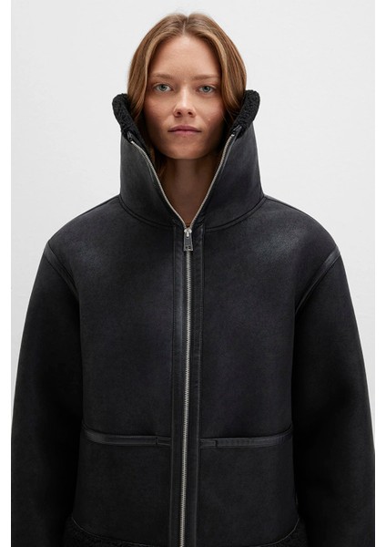 Kadın Suni Kürk Detaylı Siyah Suni Deri Ceket 1110718-900 fırsatları