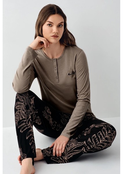 Vizon Desenli Bisiklet Yaka Uzun Kol Kadın Pijama Takım