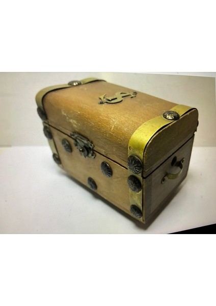 Iş Bankası Ahşap Sandık Kumbara indirimleri