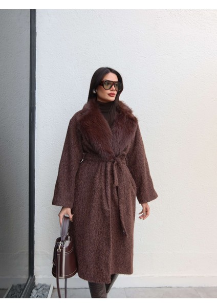 Yaka Kürklü Kırçıllı Uzun Kaban fırsatları