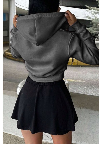 Kadın Pamuklu Crop Model Kanguru Cepli Kapüşonlu Crop Spor Sweatshirt fiyatları