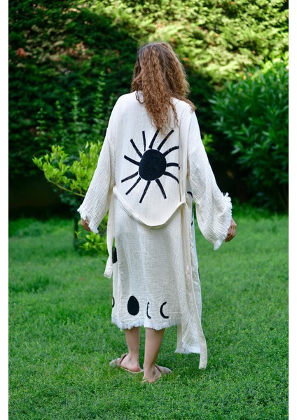 Full Moon Whisper Kimono fırsatları