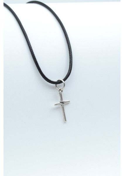 Minimal Haç Gümüş Kaplama Deri Ip Kolye
