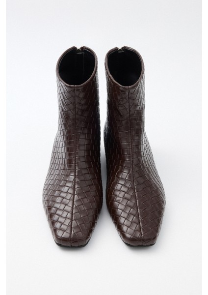 Bot 2520 - Küt Burun Arka Fermuarlı Acı Kahve Örgü Kadın Bot modelleri