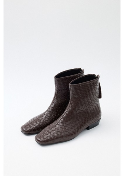 Bot 2520 - Küt Burun Arka Fermuarlı Acı Kahve Örgü Kadın Bot