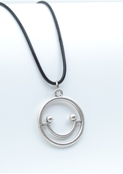 Gülen Yüz- Smile Gümüş Kaplama Deri Ip Kolye