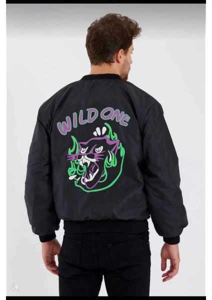 Wild One Baskılı Erkek Bomber Mont - Panter Desenli, Fermuarlı, Kapitone Astarlı Ceket - Siyah fiyatları