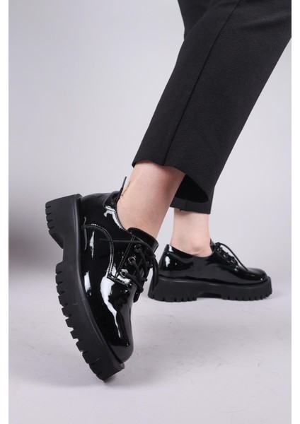 BAVİL Bağcıklı Rugan Loafer Ayakkabı SİYAH