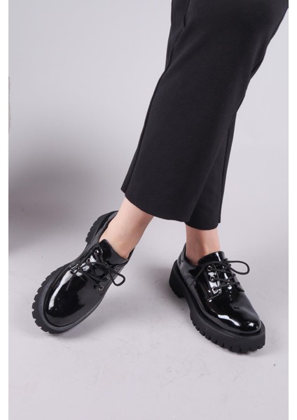 BAVİL Bağcıklı Rugan Loafer Ayakkabı SİYAH