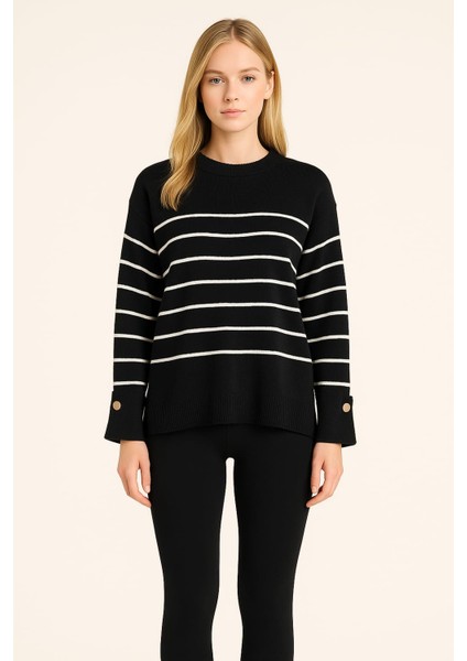 Kolları Düğme Detaylı Çizgili Kadın Kazak