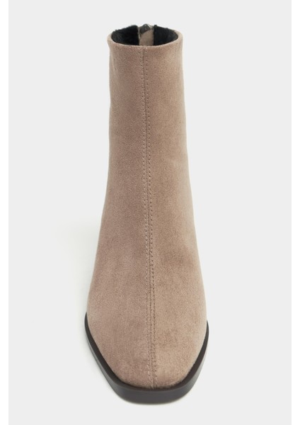 Casey Koyu Bej Süet Arka Fermuar Detay Kadın Topuklu Bot modelleri