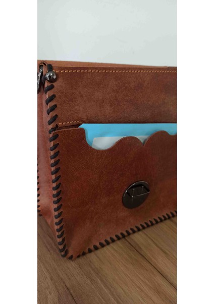 Gerçek Deri Çapraz Kol Çantası fırsatları