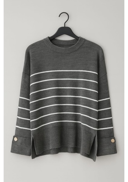 Kolları Düğme Detaylı Çizgili Kadın Kazak fiyatları