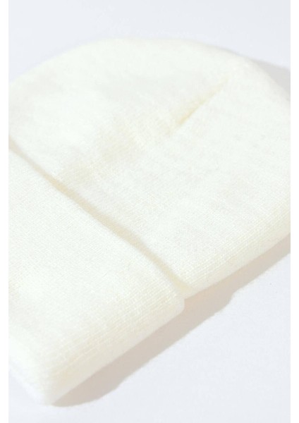 Katlamalı Basic Tiriko Bayan Beresi Beyaz Bere indirimleri