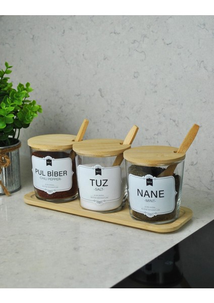 3\'lü Bambu Kapaklı Standlı Kaşıklı Cam Baharatlık Takımı Tezgah Üstü Baharatlık Seti ( 6\'lı Etiket)