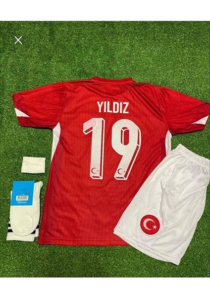 Türkiye Euro 2024 Kenan Yıldız 19 Numara Çocuk 4'lü Set Hediyeli Kırmızı Milli Takım Forması Kırmızı
