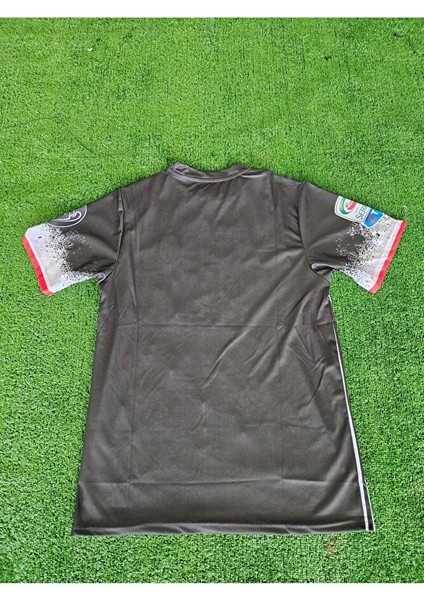 Ac-Milan 2016-17 Sezonu Üçüncü Koyu Yeşil Forma fırsatları