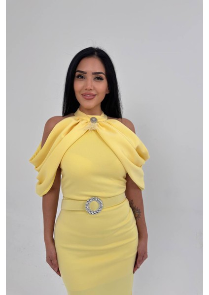 Kadın Omuz Detaylı Toka Kemerli Midi Boy Elbise NBNC110095