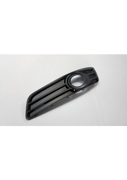 Audi A3 8p 2008-2012 Makyajlı Kasa Sis Farı Çerçevesi Sol