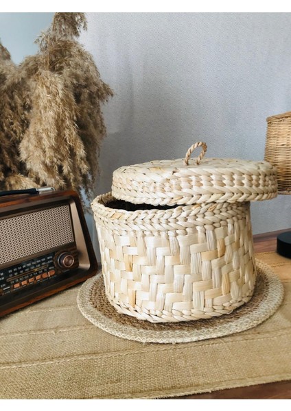 El Yapımı Hasır Kapaklı Sepet Doğal Dekoratif Saklama Kutusu | Makyaj, Oyuncak, Ekmek, Aksesuar Düzenleyici fırsatları