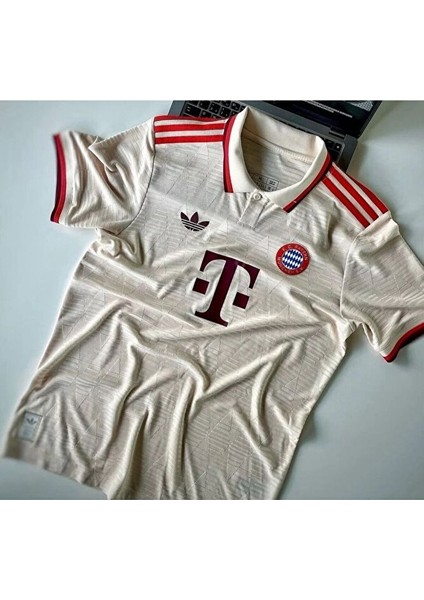 Bayern Münih 2024/25 Yeni Sezon Alternatif Yakalı Forması