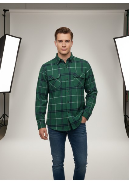 Erkek Oduncu Klasik Kesim Çift Cepli Yaka Düğmeli Kışlık Kareli Gömlek