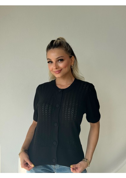 Siyah Kısa Kol Düğmeli Triko Hırka