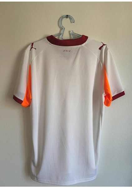 Galatâsarây. 2026 Deplasman Beyaz Yetişkin Forması 5 Yıldızlı modelleri