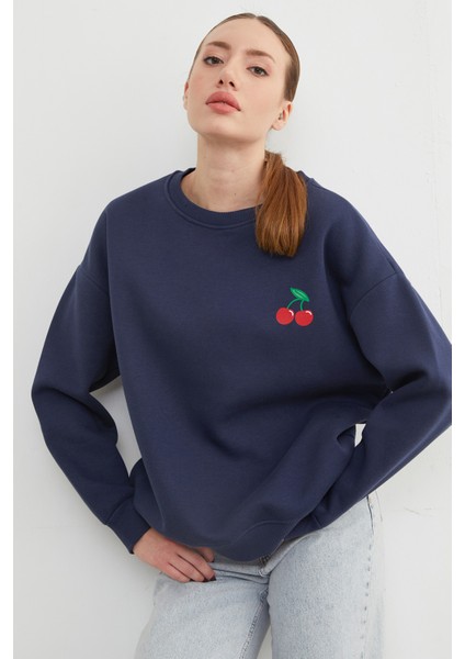 3 Iplik Kiraz Baskılı Oversize Sweatshirt fırsatları