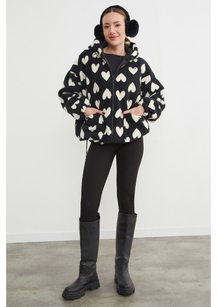 Kalp Desenli Peluş Mont fiyatları