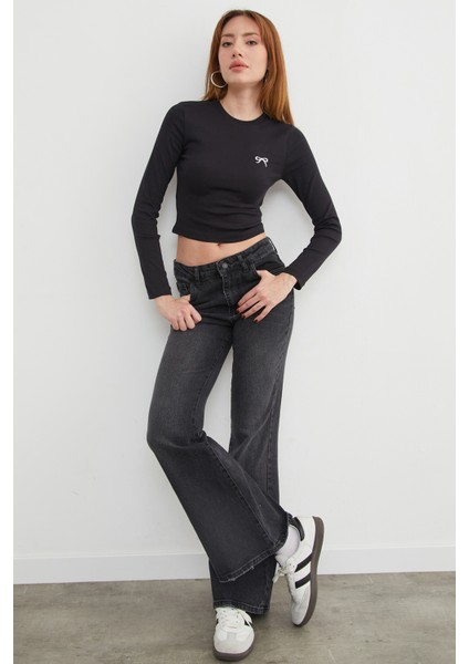 Fiyonk Nakışlı Likralı Crop Body fiyatları