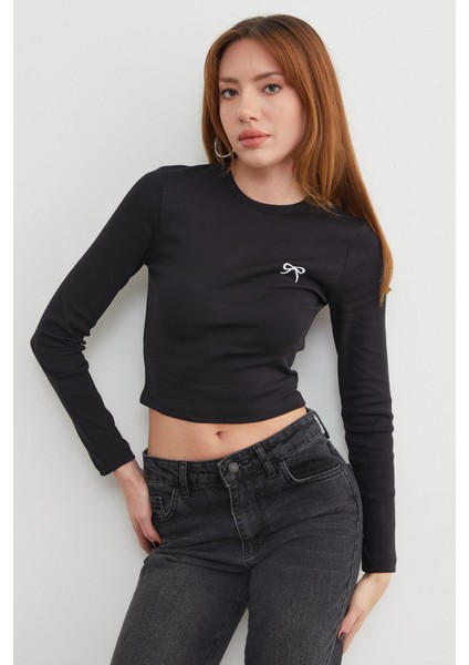 Fiyonk Nakışlı Likralı Crop Body fırsatları