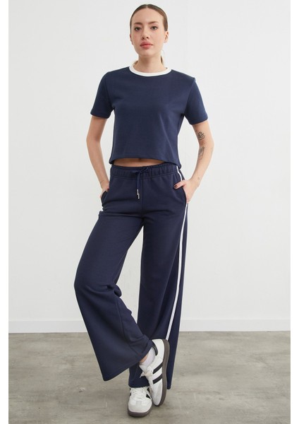 Yanı Biyeli Cepli Bol Paça Eşofman Altı