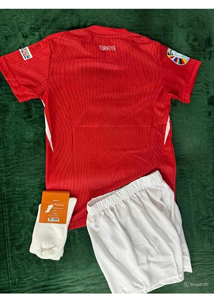 Türkiye Milli Takım Çocuk Futbol Forması Kırmızı Hava Alabilen Polyester Kumaş Halısaha Forması fırsatları