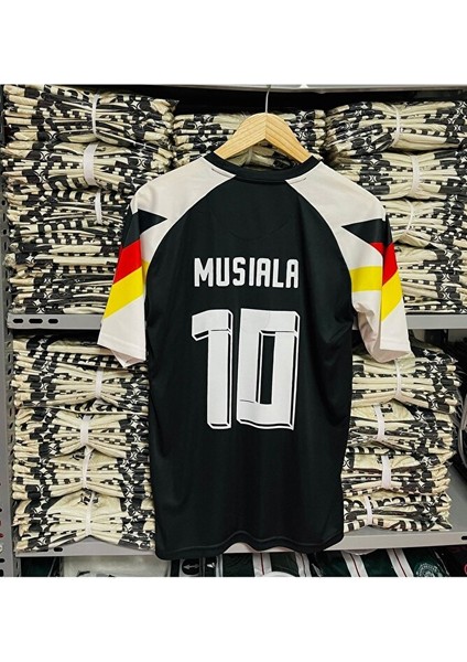 Almanya Jamal Musiala Maç Önu Siyah Retro Forma 5 modelleri